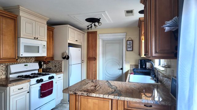 48 N Leggett Street, Porterville, CA 93257