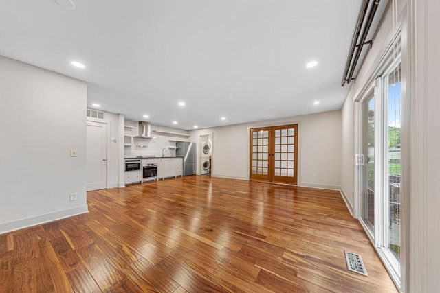 6337 Alderwood Circle B, Woodbury, MN 55125