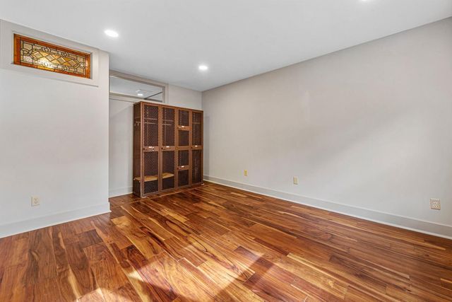 6337 Alderwood Circle B, Woodbury, MN 55125