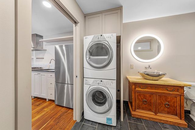 6337 Alderwood Circle B, Woodbury, MN 55125