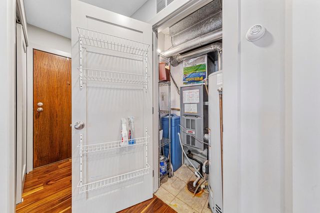 6337 Alderwood Circle B, Woodbury, MN 55125