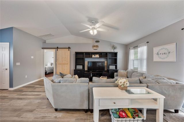 3318 MERLOT DRIVE, Lakeland, FL 33811