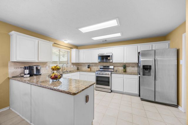 18414 Atasca Woods Way, Humble, TX 77346