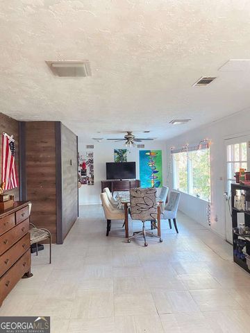 172 W Leo Trapnell Avenue, Lyons, GA 30436