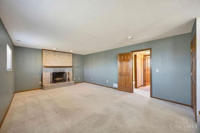 108 Mollie Drive, Hamilton, OH 45013