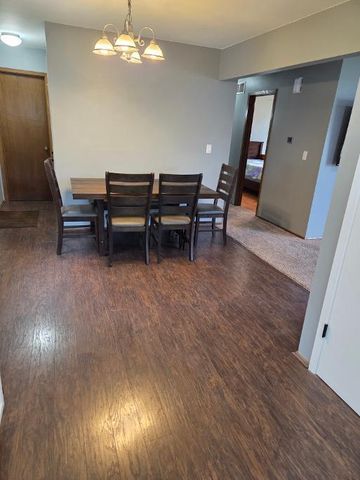 1544 Riverdale Drive, Oconomowoc, WI 53066