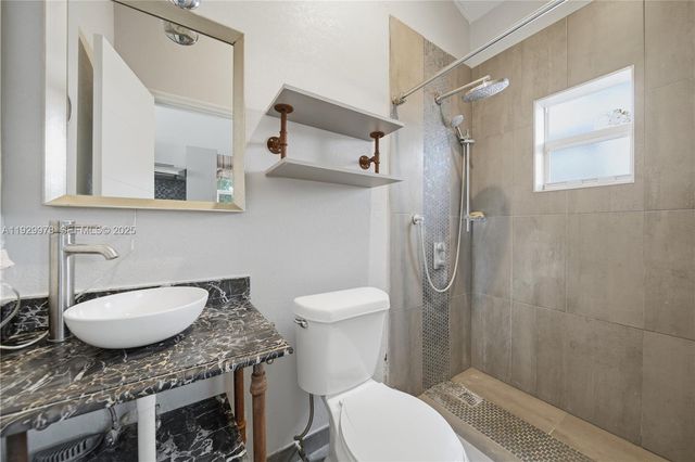 10730 SW 51st Dr, Miami, FL 33165