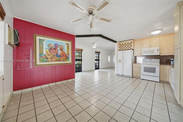 10730 SW 51st Dr, Miami, FL 33165