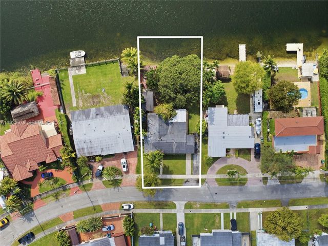 10730 SW 51st Dr, Miami, FL 33165