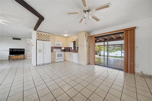 10730 SW 51st Dr, Miami, FL 33165