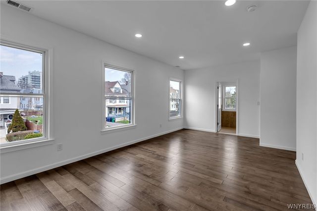 23 Oxford Avenue, Buffalo, NY 14209