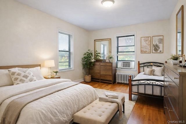 1922 McGraw Avenue 6I, Bronx, NY 10462