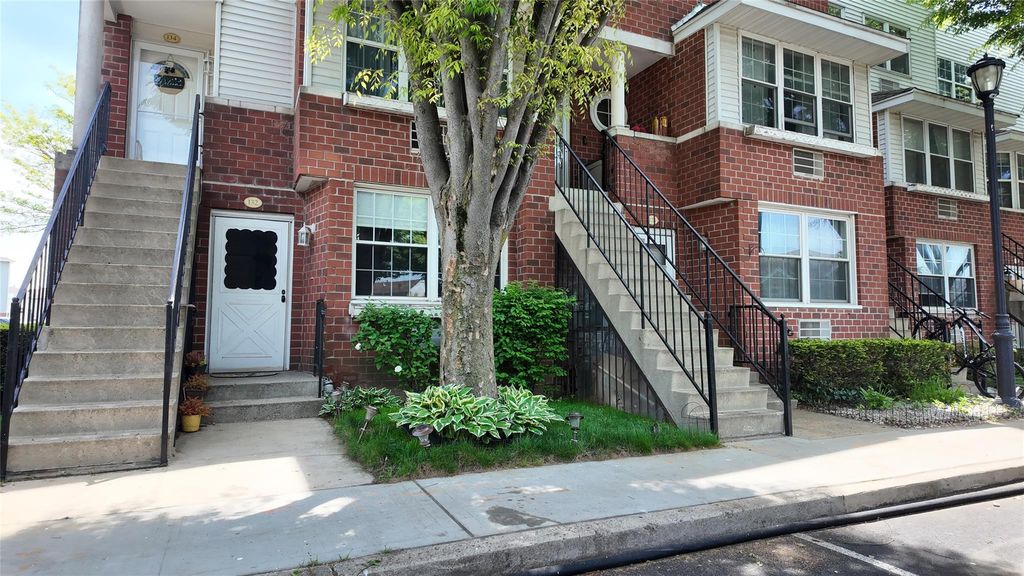 132 Sunset Boulevard 11132, Bronx, NY 10473