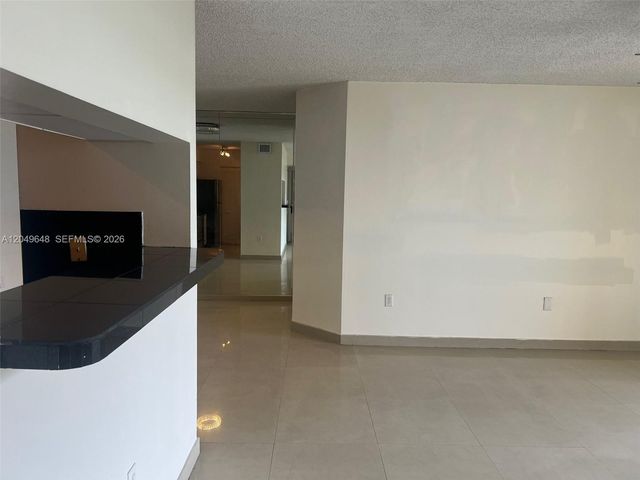 19601 E Country Club Drive 7405, Aventura, FL 33180