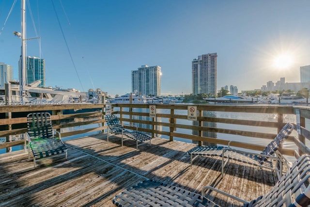 19601 E Country Club Drive 7405, Aventura, FL 33180