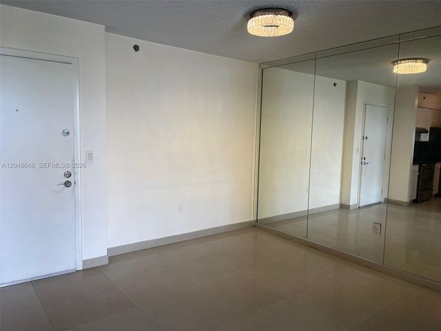 19601 E Country Club Drive 7405, Aventura, FL 33180