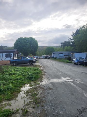 60 Lincoln Street, Pownal, VT 05261