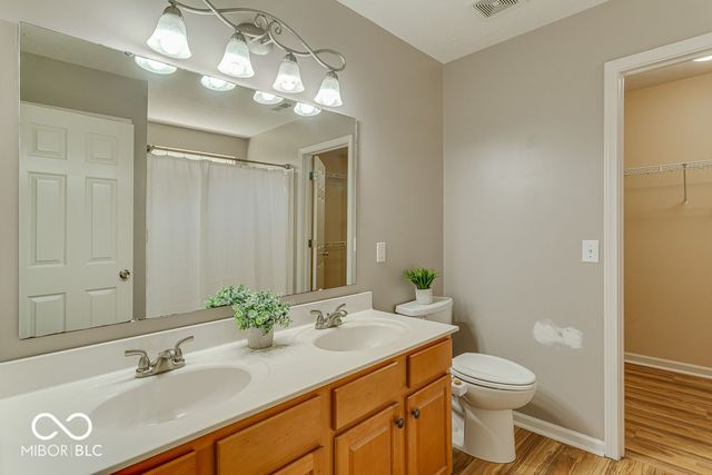 11798 Langham Crescent Court, Fishers, IN 46037