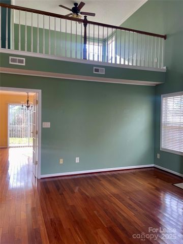 3823 Thomas Ridge Drive, Charlotte, NC 28269