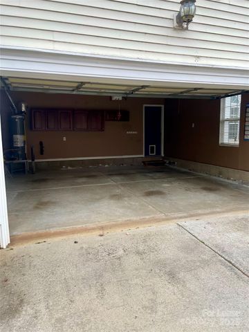 3823 Thomas Ridge Drive, Charlotte, NC 28269