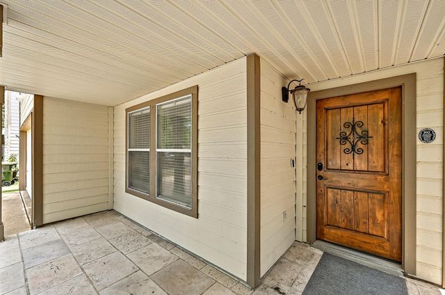1061 London LN, Georgetown, TX 78626