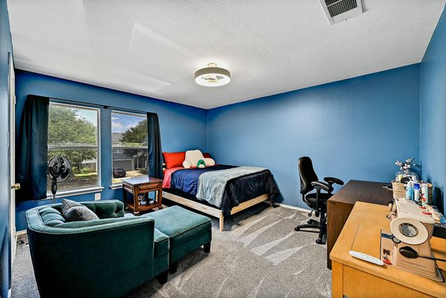 1061 London LN, Georgetown, TX 78626