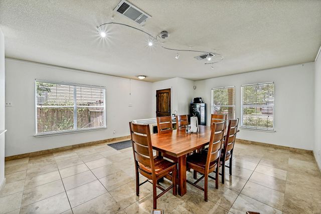1061 London LN, Georgetown, TX 78626