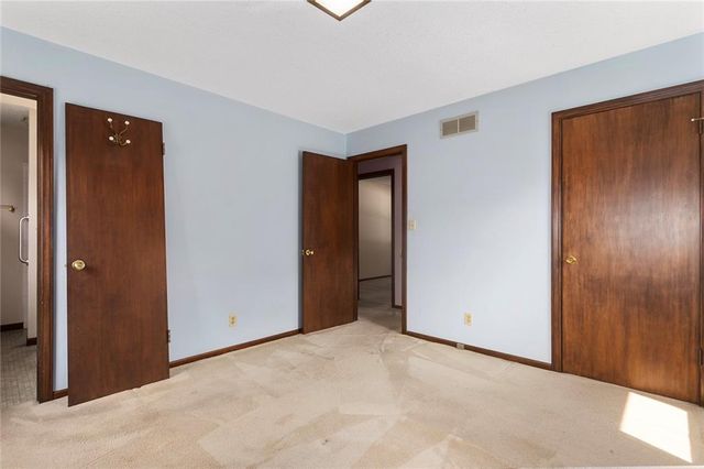 2904 Cheyenne Circle, North Kansas City, MO 64116