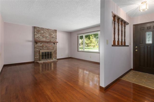 2904 Cheyenne Circle, North Kansas City, MO 64116