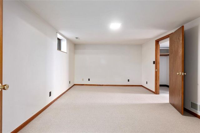 2904 Cheyenne Circle, North Kansas City, MO 64116
