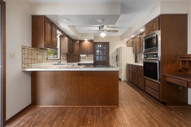2904 Cheyenne Circle, North Kansas City, MO 64116