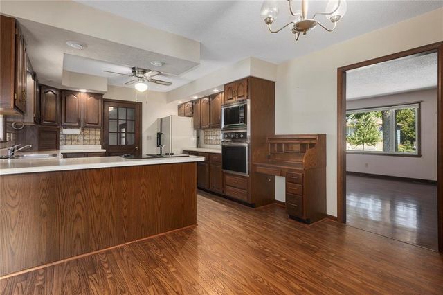 2904 Cheyenne Circle, North Kansas City, MO 64116