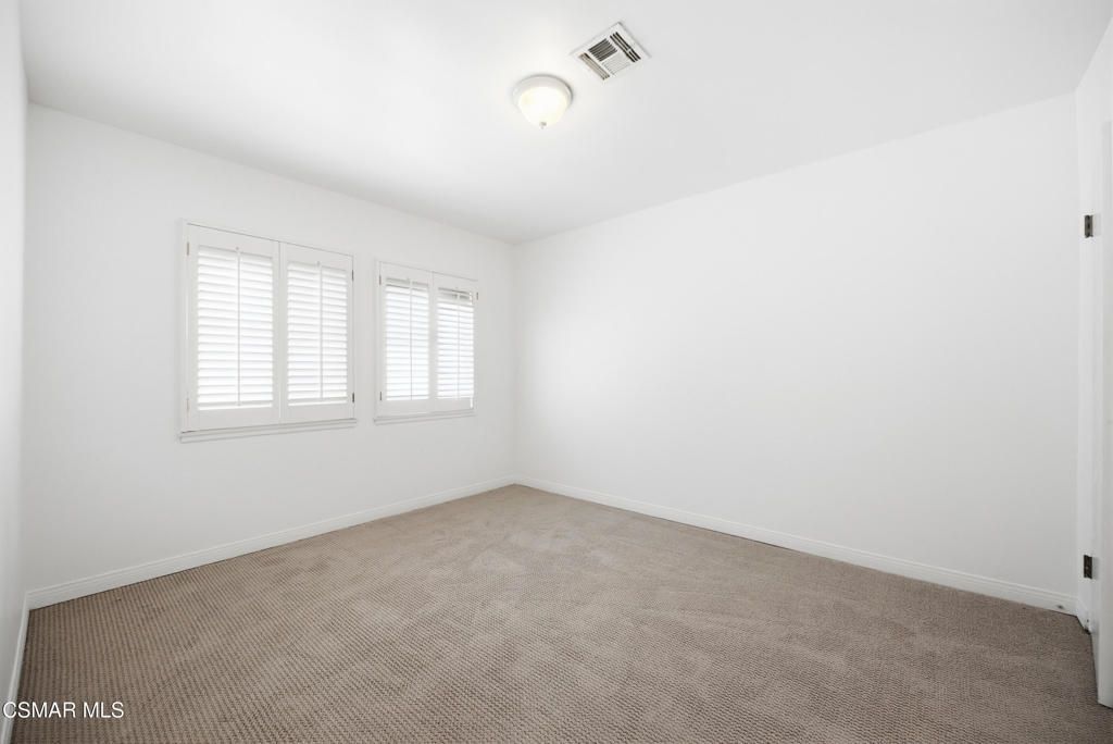 Image 15 of property listing at 14742 Cohasset Street, Van Nuys, CA 91405