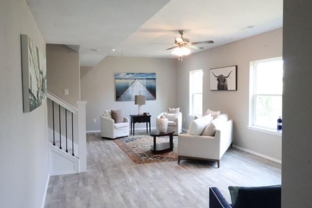 4377 N Toby Avenue, Springfield, MO 65803
