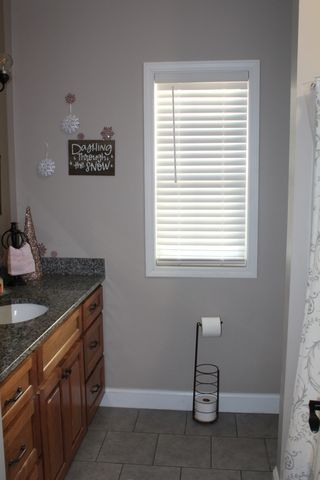 1700 Eagle Landing Dr, Cookeville, TN 38506