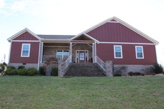1700 Eagle Landing Dr, Cookeville, TN 38506