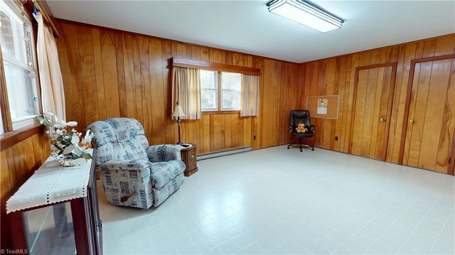 140 Westwood Drive, Mount Airy, NC 27030