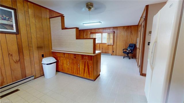 140 Westwood Drive, Mount Airy, NC 27030