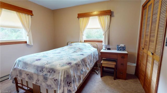 140 Westwood Drive, Mount Airy, NC 27030
