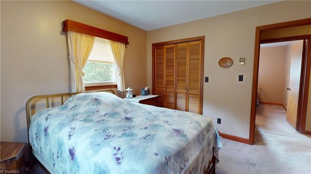 140 Westwood Drive, Mount Airy, NC 27030