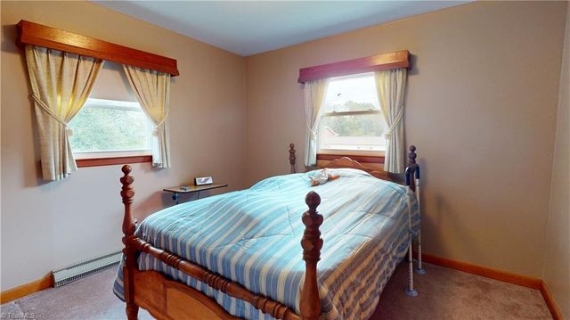 140 Westwood Drive, Mount Airy, NC 27030
