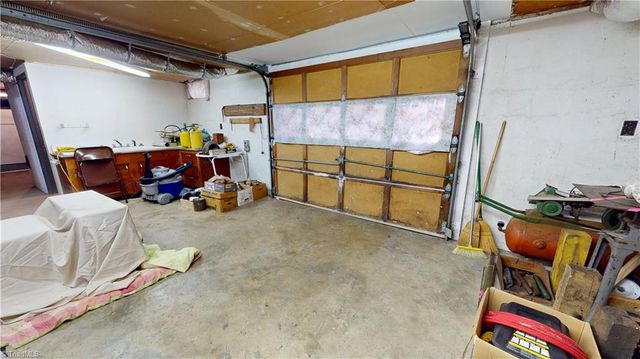140 Westwood Drive, Mount Airy, NC 27030