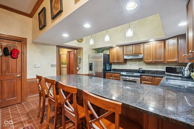 346 N College Avenue, Indianapolis, IN 46202