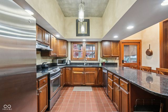 346 N College Avenue, Indianapolis, IN 46202