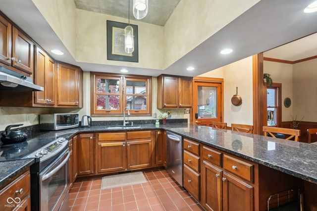 346 N College Avenue, Indianapolis, IN 46202