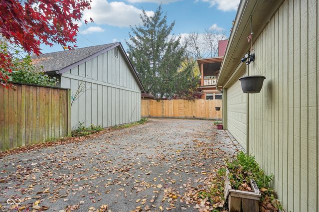 346 N College Avenue, Indianapolis, IN 46202