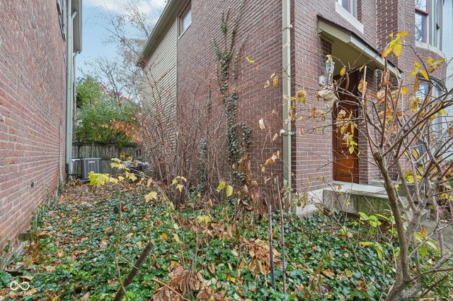 346 N College Avenue, Indianapolis, IN 46202