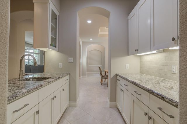 954 Covered Bridge DR, Driftwood, TX 78619