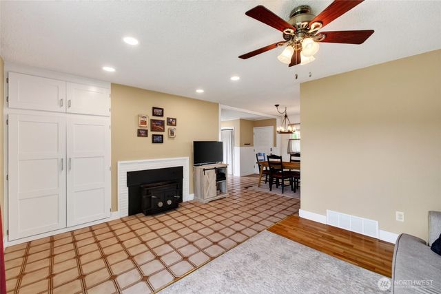 1535 M Street NE, Auburn, WA 98002