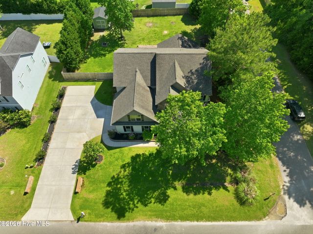 148 Majestic Oaks Drive, Hampstead, NC 28443